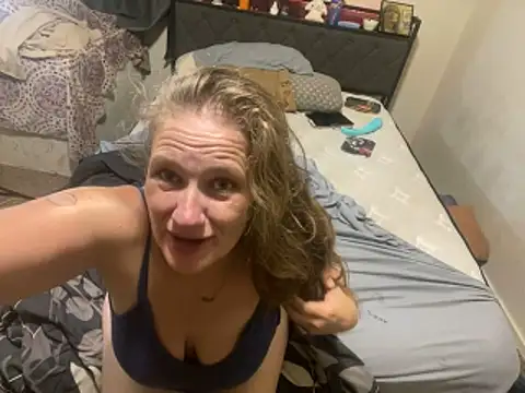 milfandyoungin webcam
