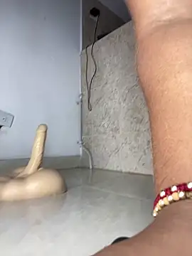 nv-nikoll - NV-Nikoll's free webcam - UK Sex Cams