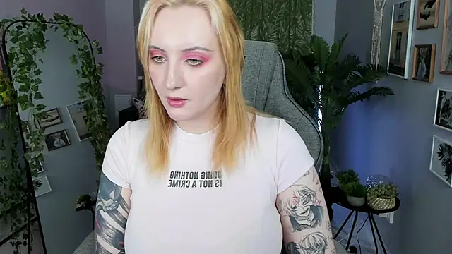 Watch AsheLucker live on EroticFlix - High definition streams