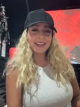 _kathaLopez_ live sex cam
