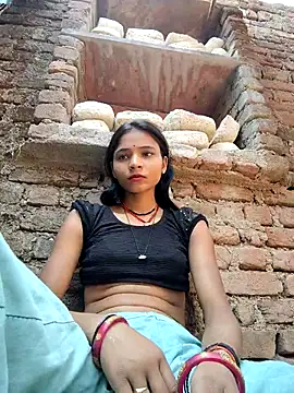 R_Roshni Live Webcam on Stripchat