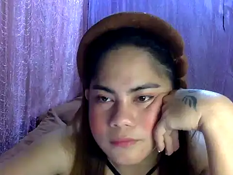 Lucy69-S live sex cam