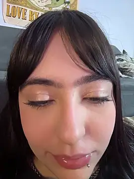 HinaSweet webcam
