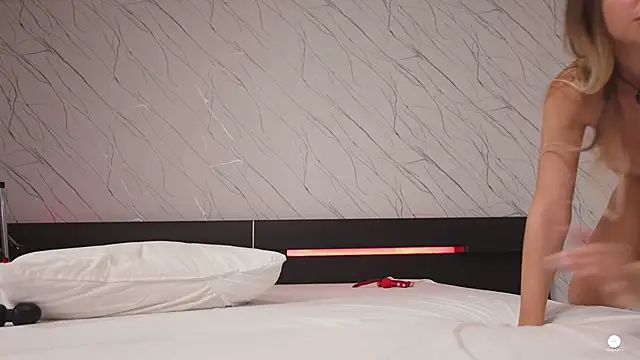 big_boobs_blonde webcam