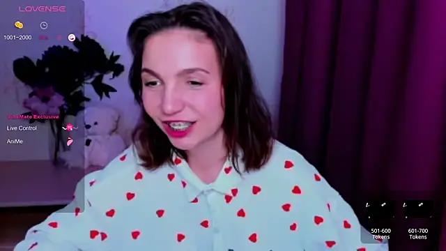 KindHazelHere_ webcam