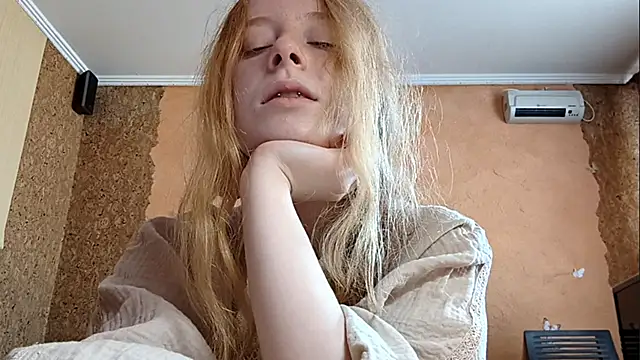 Watch KateVibe_01 live on EroticFlix - High definition streams