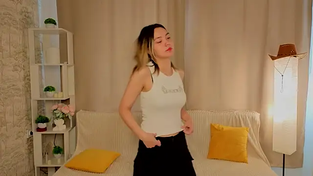 CythiaFelmet webcam stripchat model stream image