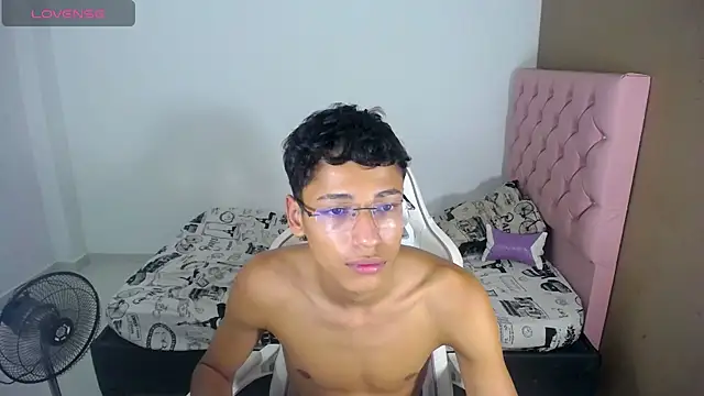 im_david02 (M twink) - show cum