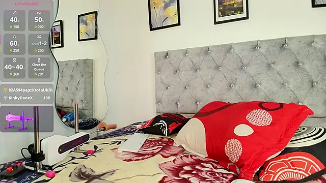 Watch Michael_Lopez_1 live on EroticFlix - High definition streams