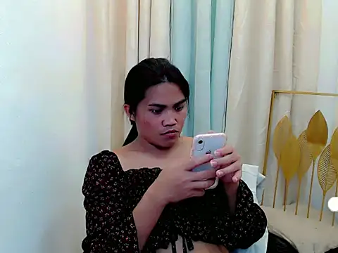 Model: Midnightsnack88