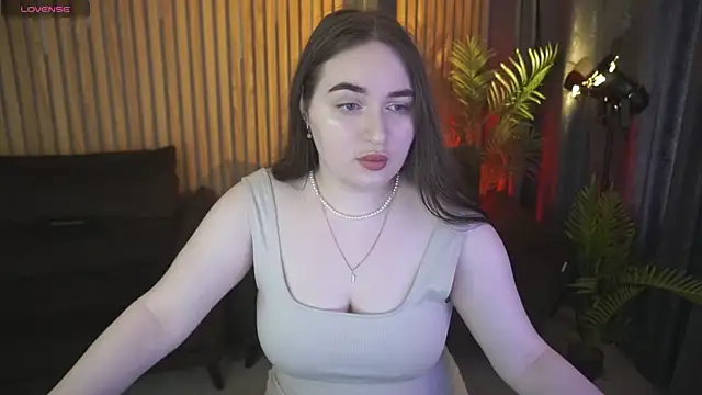 RapunzelAngel webcam