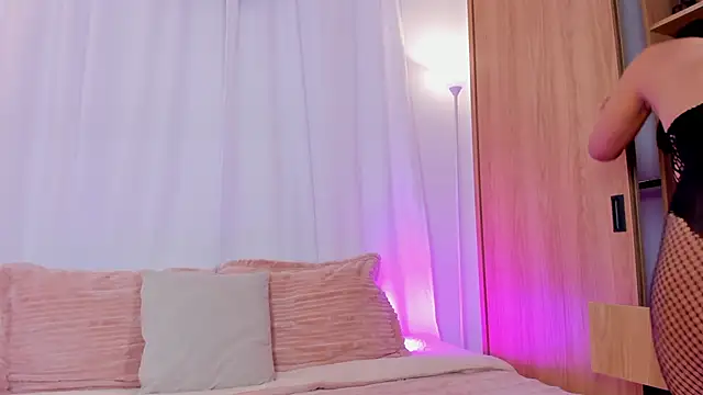 Aishapeyton_ webcam