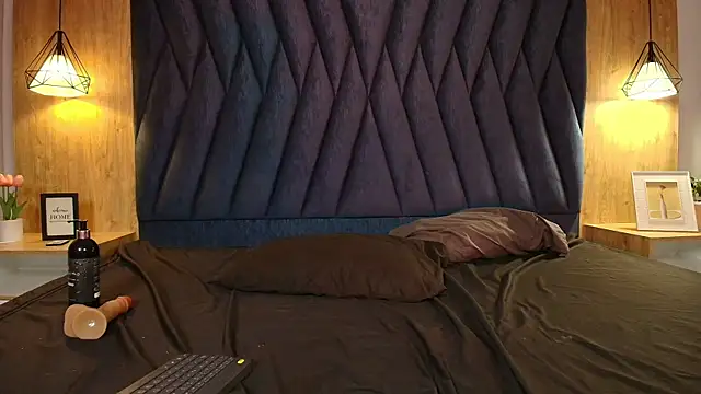 MeganEvanss__ webcam
