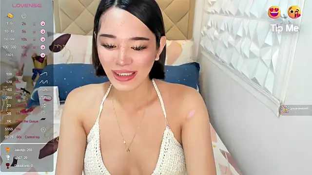 TsHeartXxx webcam