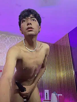 osamu_tay (M twink) - domi + dildo x5min🍑🍆💦