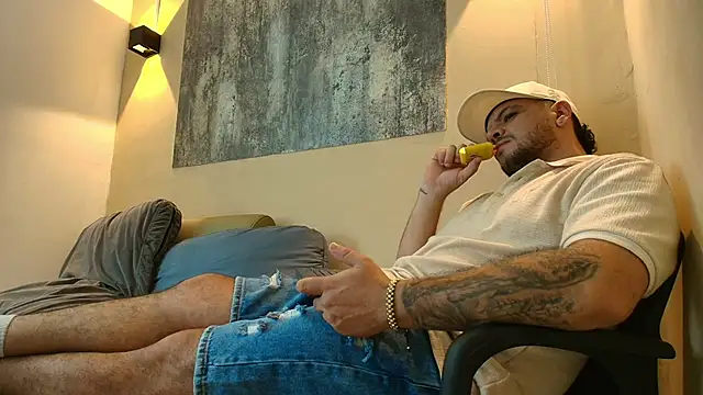 troy_kirk - TROY_KIRK's free webcam - UK Sex Cams