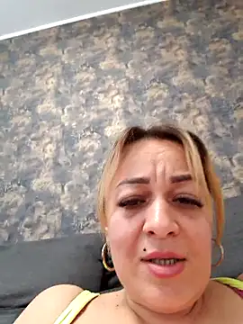 RuxyHuge42ETT