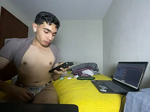 femboyxx69 live sex cam