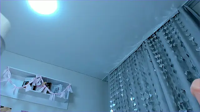 Milly_Lane webcam