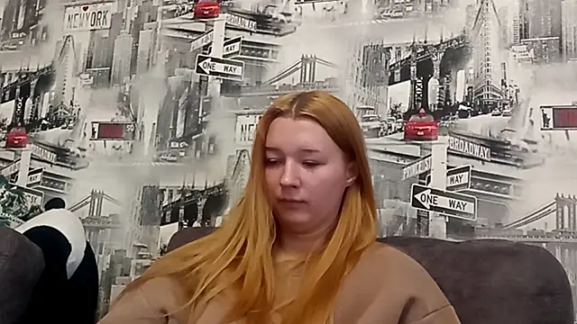 ChantayCambronne webcam