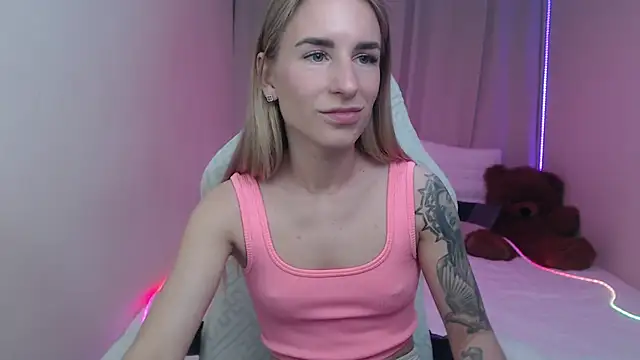 DeboraHorny webcam