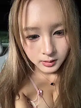 yuki_june Live Webcam on Stripchat