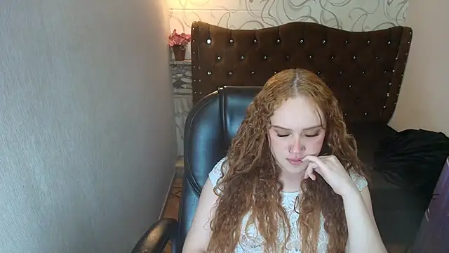 AnnyFoxx webcam