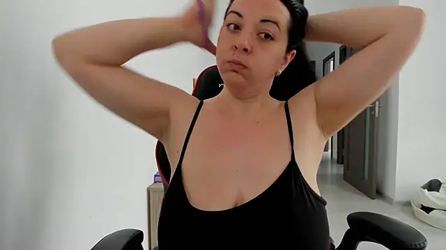 amiraisa11 webcam