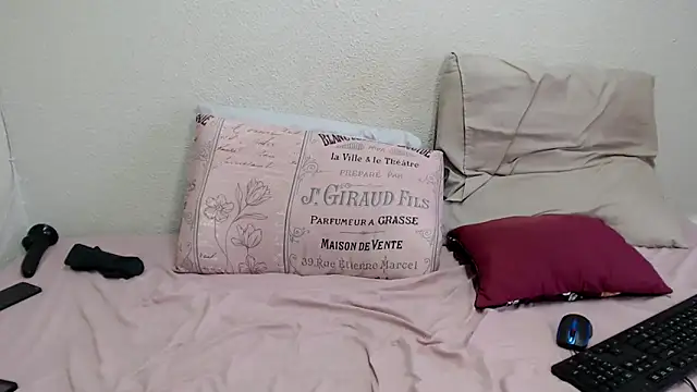 Busty42DDZA webcam