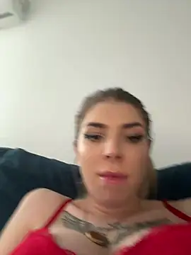 aishadiamonds - AishaDiamonds's free webcam