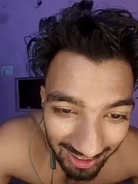 itsplayboy031 - ItsPlayboy031's free webcam - UK Sex Cams