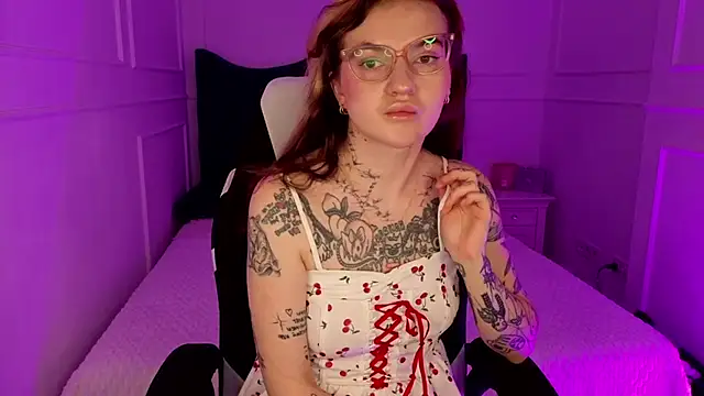 sashaglow_ webcam