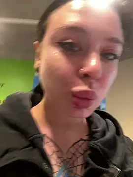 AlishaOfThorns webcam