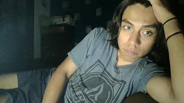alexalejandro13 - AlexAlejandro13's free webcam - UK Sex Cams