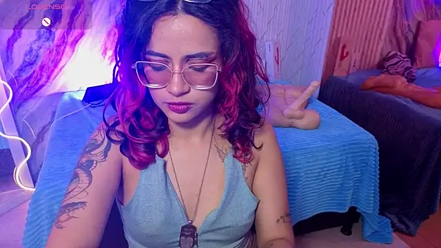 kristen_tay webcam