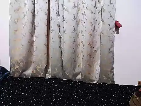 SweetHotPussy_99 webcam