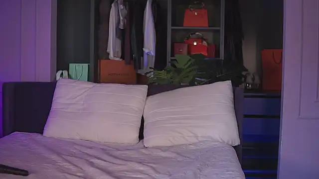 Monique_Celeste webcam