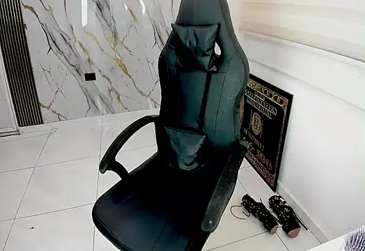 queen_findom1 webcam