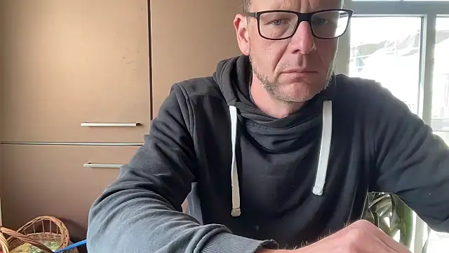 o_florian_o1 - O_florian_o1's free webcam - UK Sex Cams