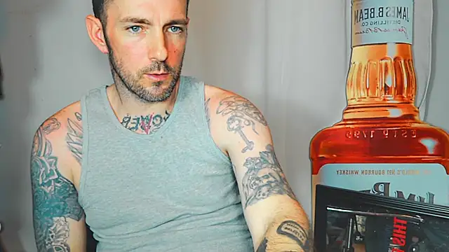 skylarrgrey - SkylarrGrey's free webcam - UK Sex Cams