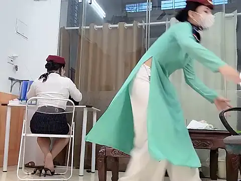 Mono-StewardessMysa