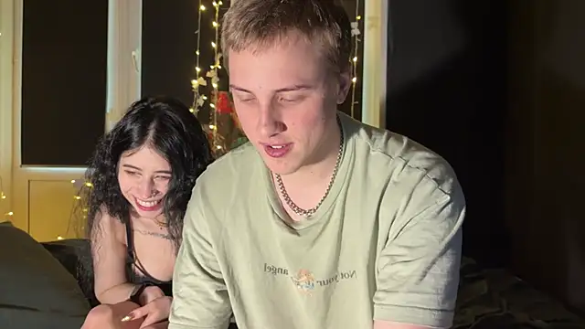 love4couple - Love4couple's free webcam - UK Sex Cams