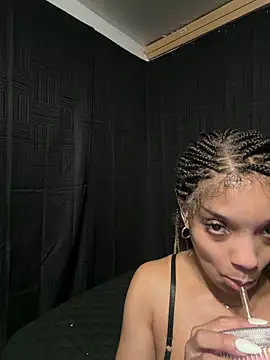 Rakiyahcharms