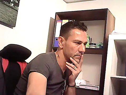 Watch mastercharisma35 live on EroticFlix - High definition streams