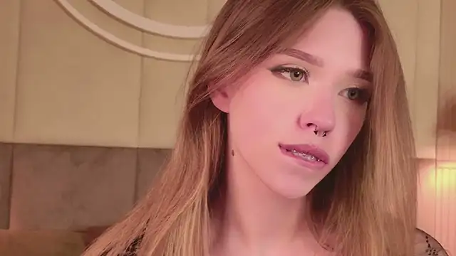 sierra_fane - Sierra_Fane's free webcam - UK Sex Cams