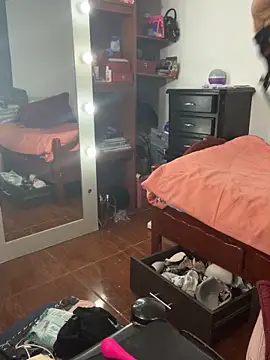 MariamGray1 webcam