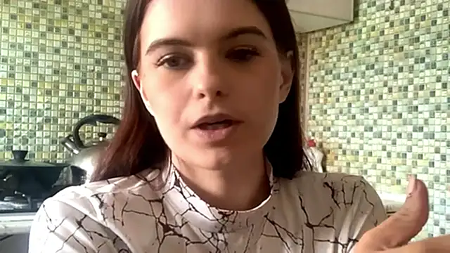 KikiAmino webcam