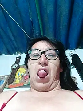 clarita_01 - Clarita_01's free webcam - UK Sex Cams