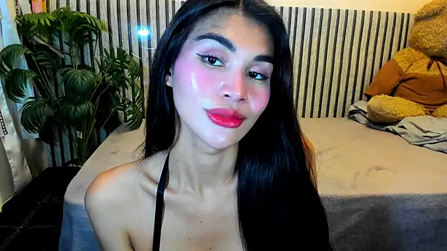 Model: Ms_Monica