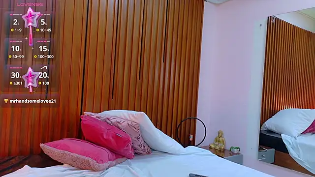 carolynfoster - CAROLYNFOSTER's free webcam - UK Sex Cams